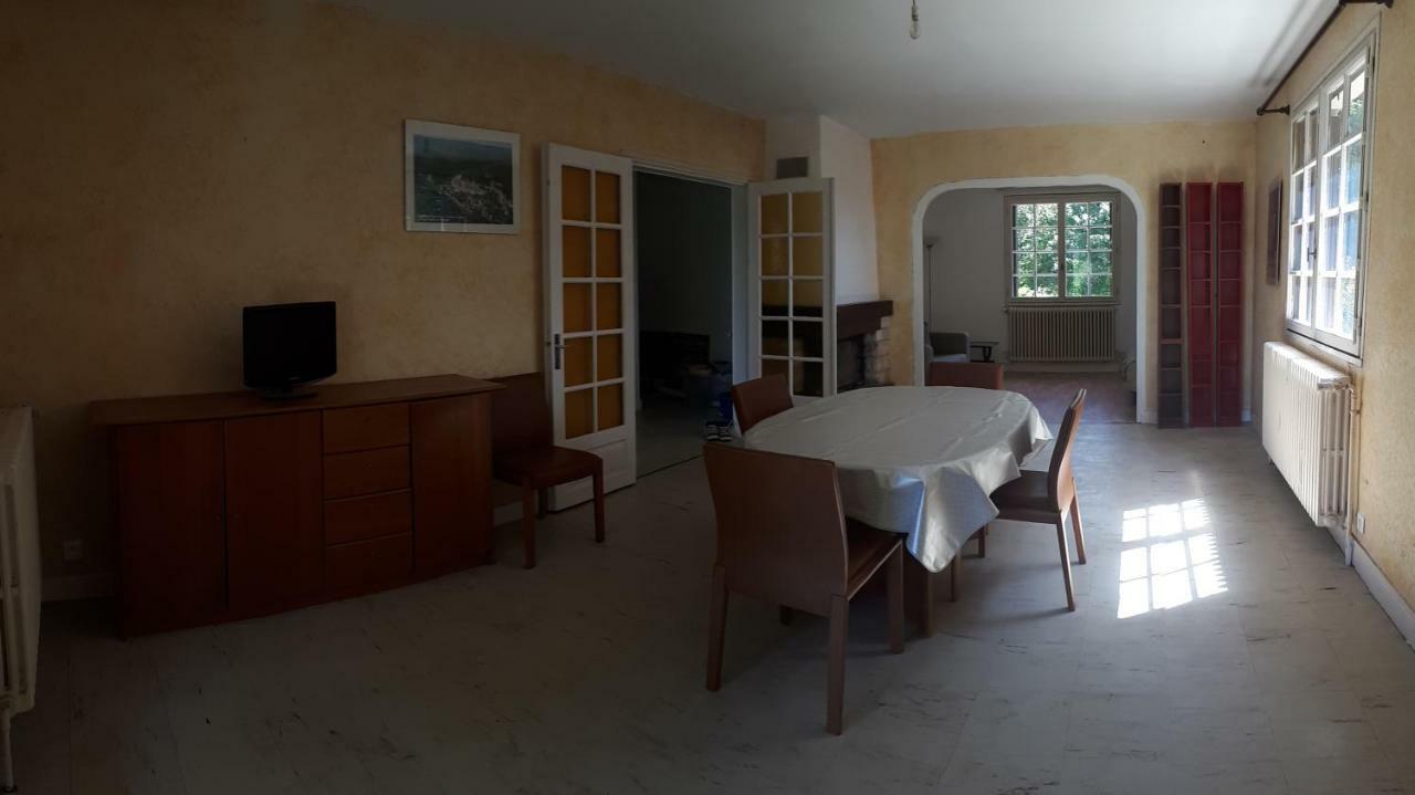 Location De Vacances A Gourdon En Bouriane 외부 사진